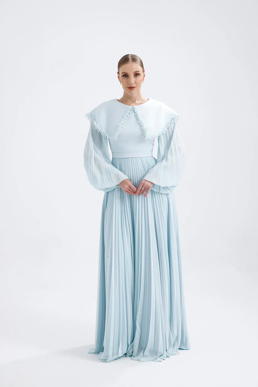 𝐒𝐀𝐌𝐀𝐍𝐓𝐇𝐀 Crepe Collar Embroidered Pleated Chiffon Hijab Evening Dress- T56734