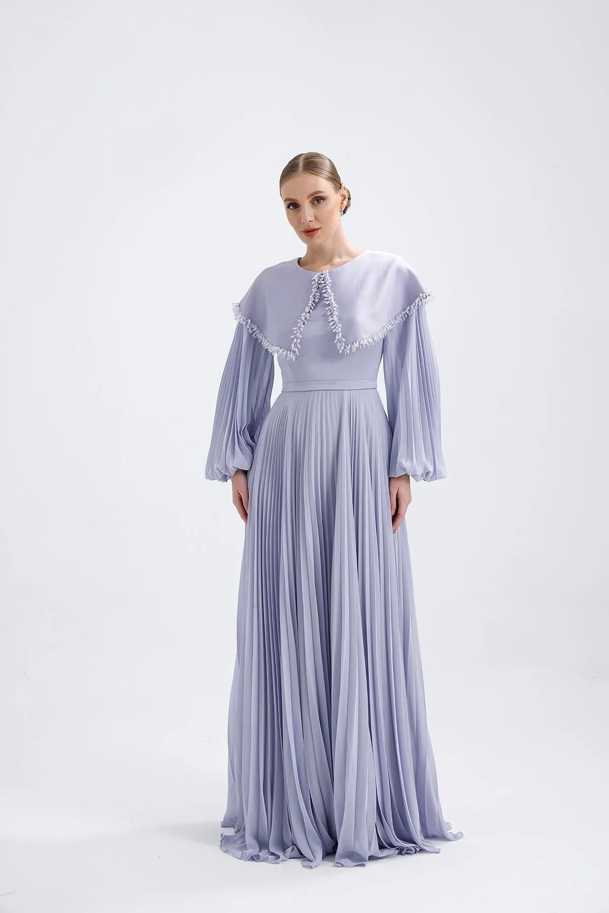 𝐒𝐀𝐌𝐀𝐍𝐓𝐇𝐀 Crepe Collar Embroidered Pleated Chiffon Hijab Evening Dress- T56734