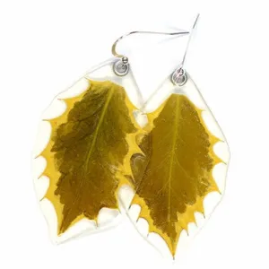 62001 Holly Leaf earrings