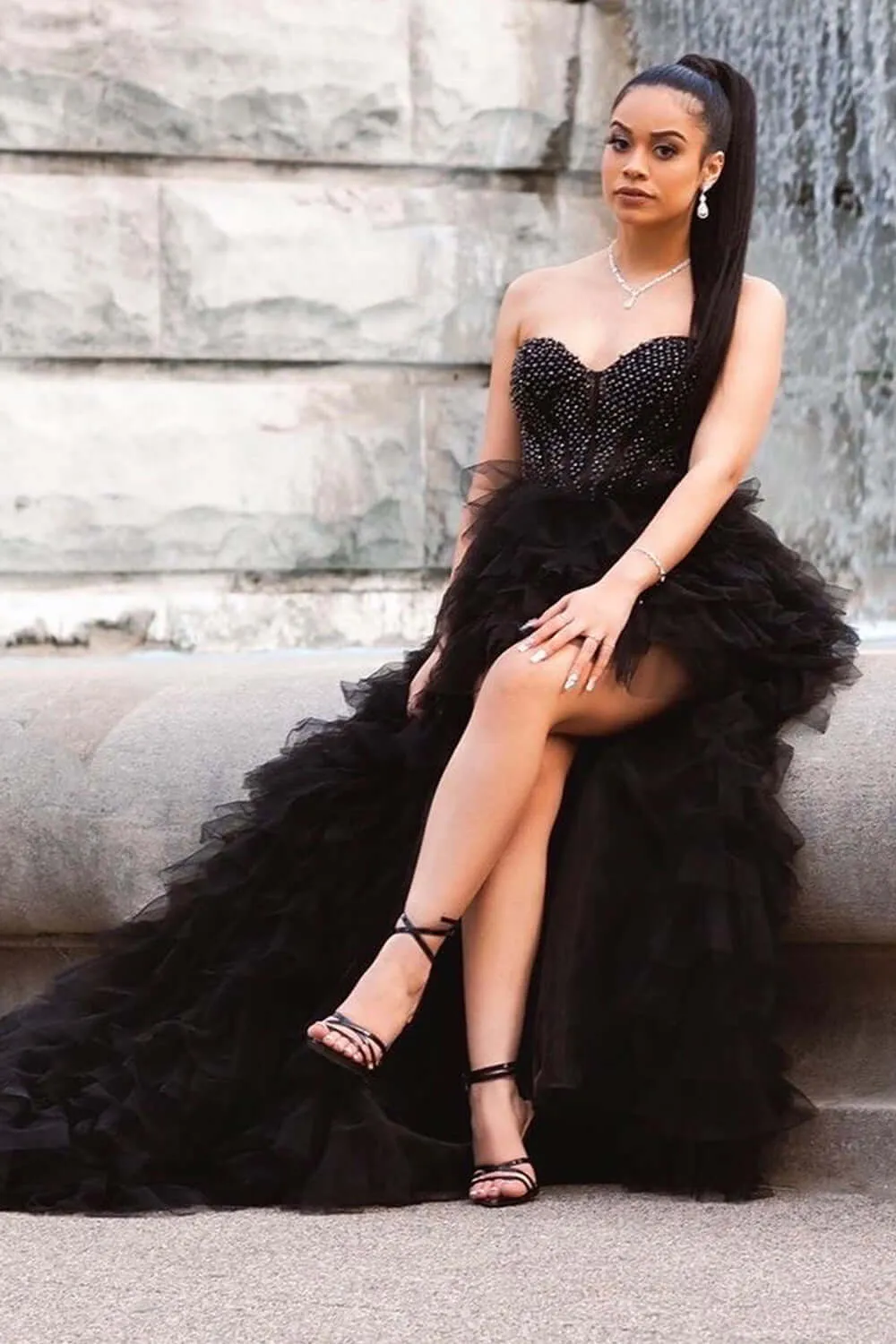A-Line Red High Low 2025 Prom Dresses Tulle Sweetheart Beaded Tiered Formal Dress