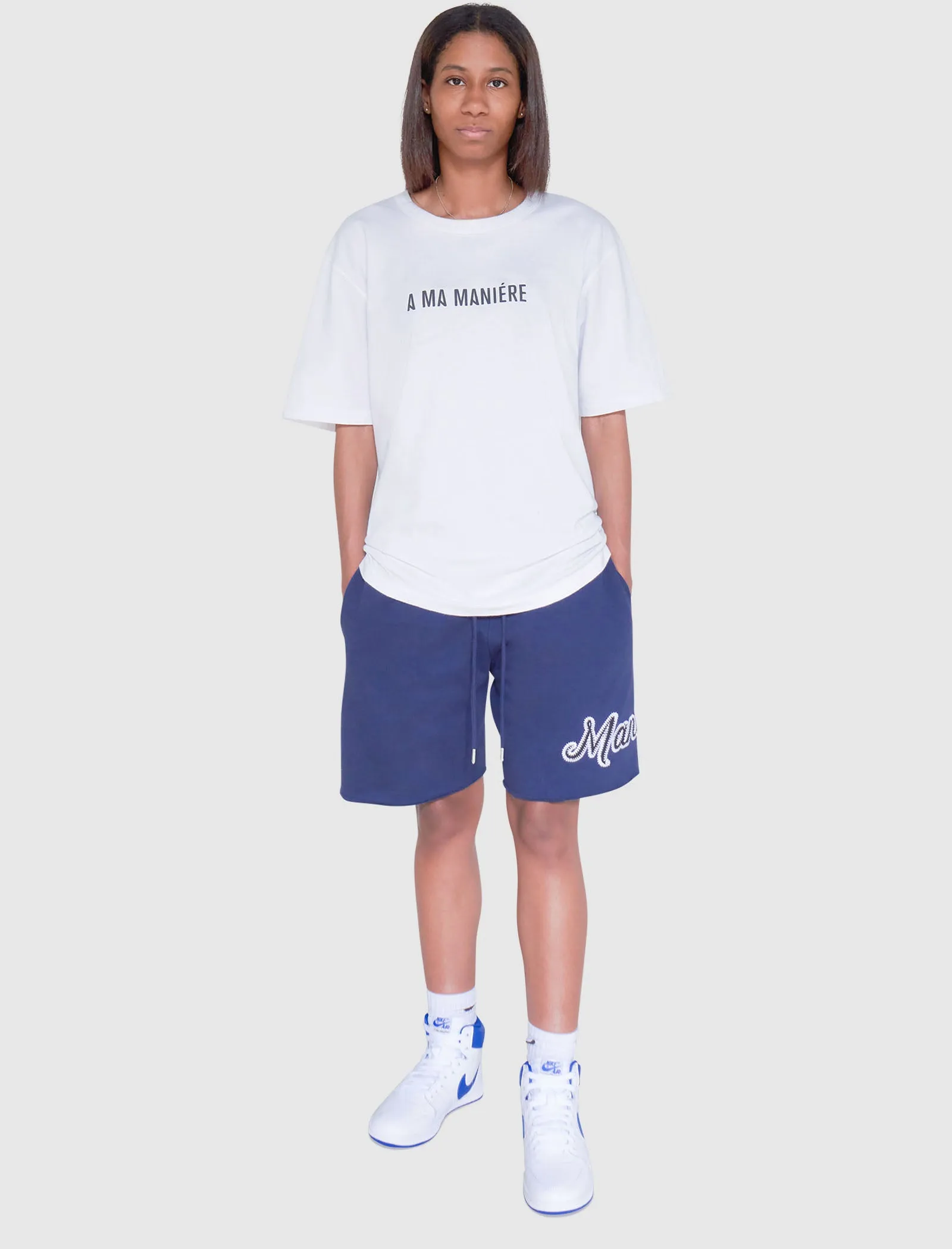 CURSIVE LOGO SWEATSHORT