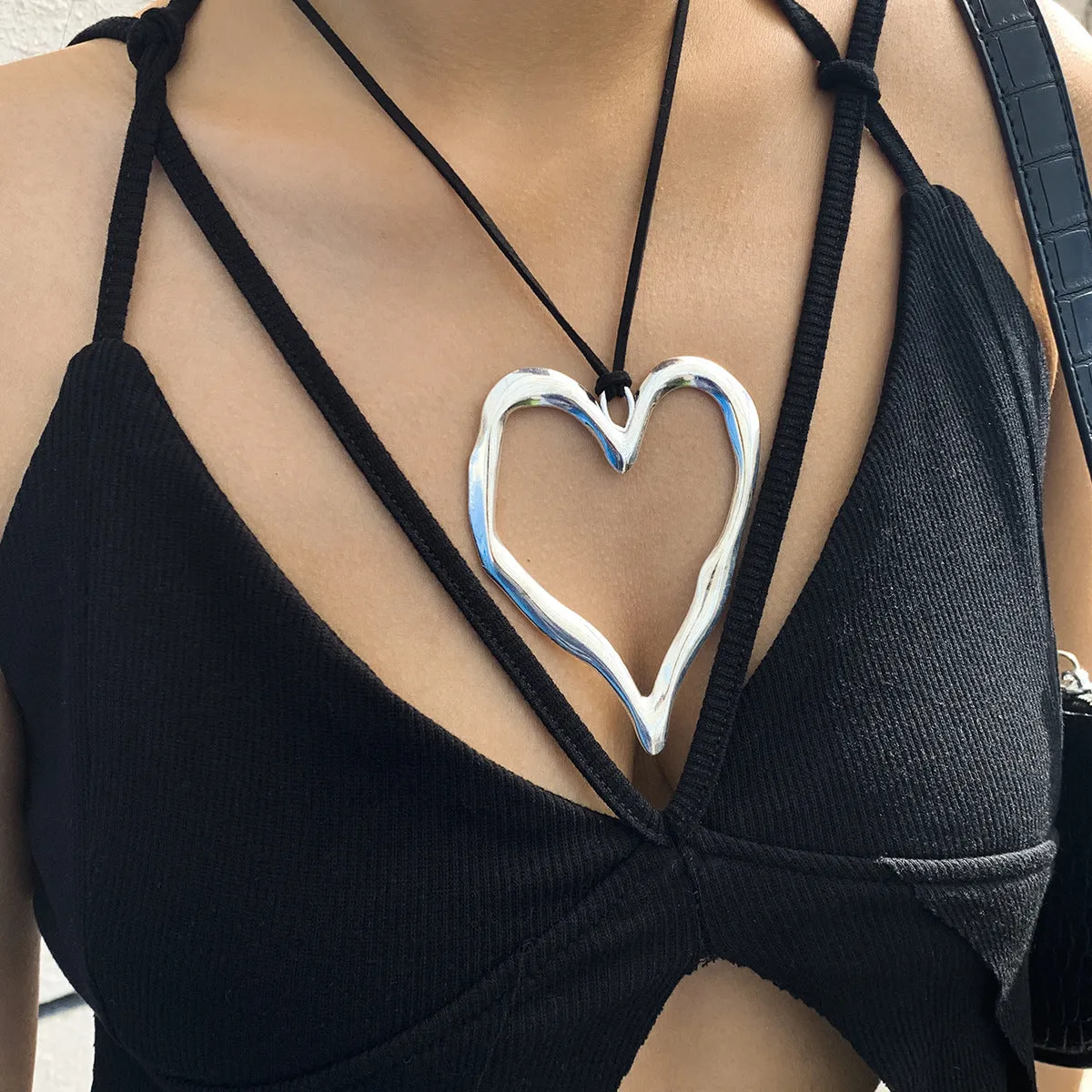 Europe and America Cross Border Ornament Sweet Cool Exaggerated Big Heart Pendant Necklace Fashion Adjustable Personalized Flannel Necklace Women