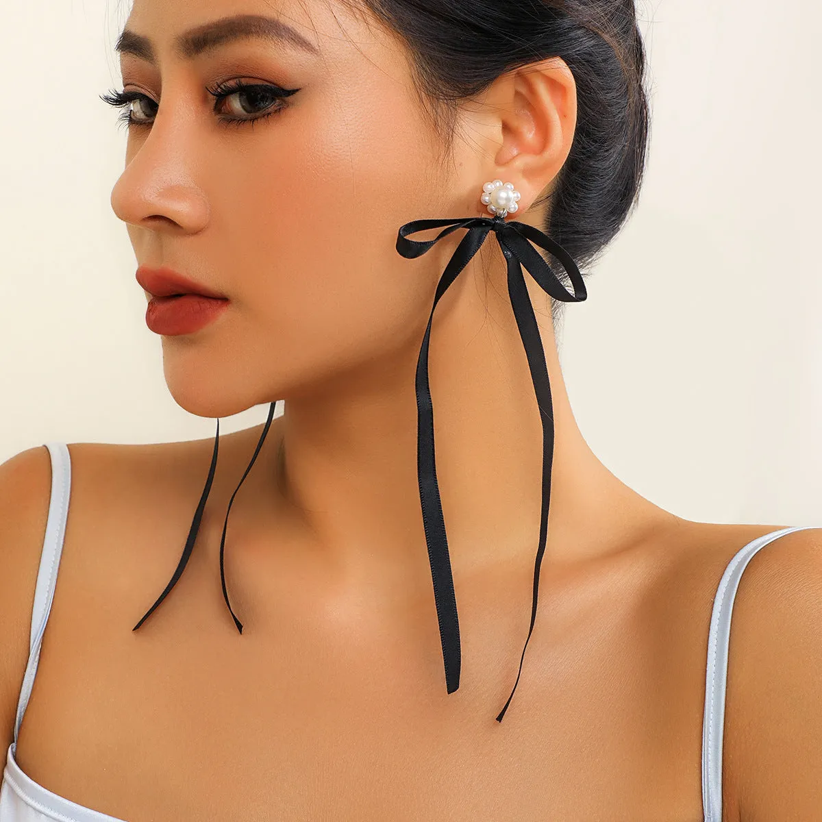 European and American Exaggerated Fabric Tassel Earrings Personalized Bow Ribbon Imitation Pearl Crystal Flowers Ear Studs Female Accessories