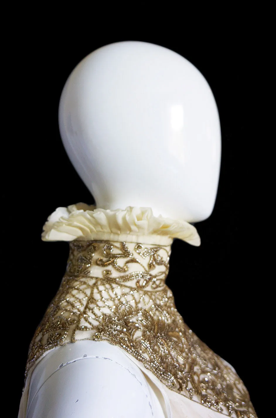 F2006 Alexander McQueen Feather Dress