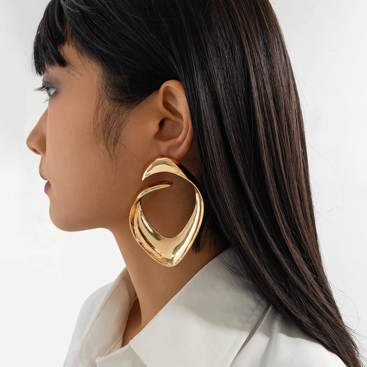 Geometric Chunky Irregular Curl Stud Earrings