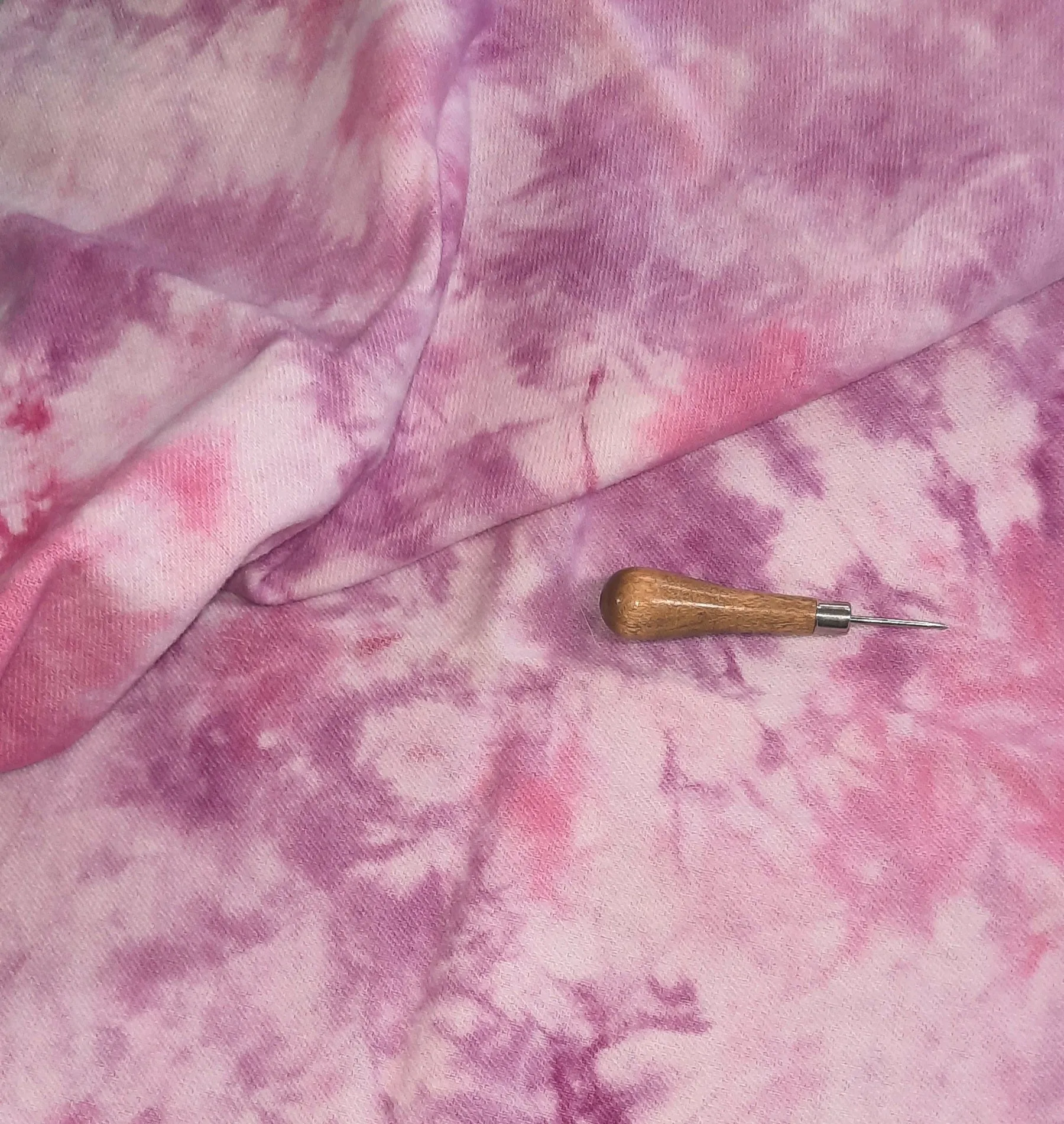 Hand Dyed Fat Quarter "Light Sweet Pea"