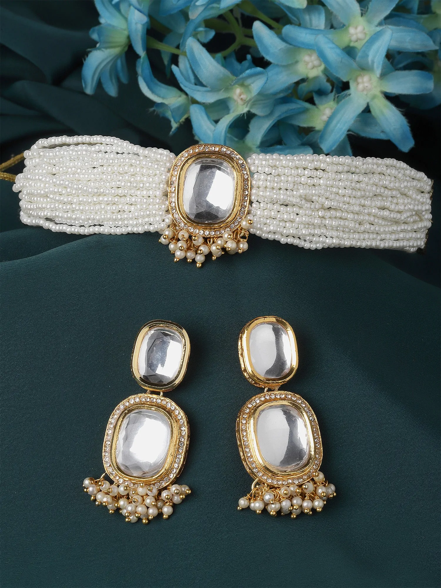 Karatcart Golden Polki Kundan Studded Pearl Beaded Choker Necklace Set for Women