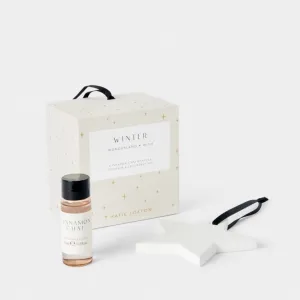 Katie Loxton Winter Cinnamon & Nutmeg Chai Ceramic Star Hanging Diffuser