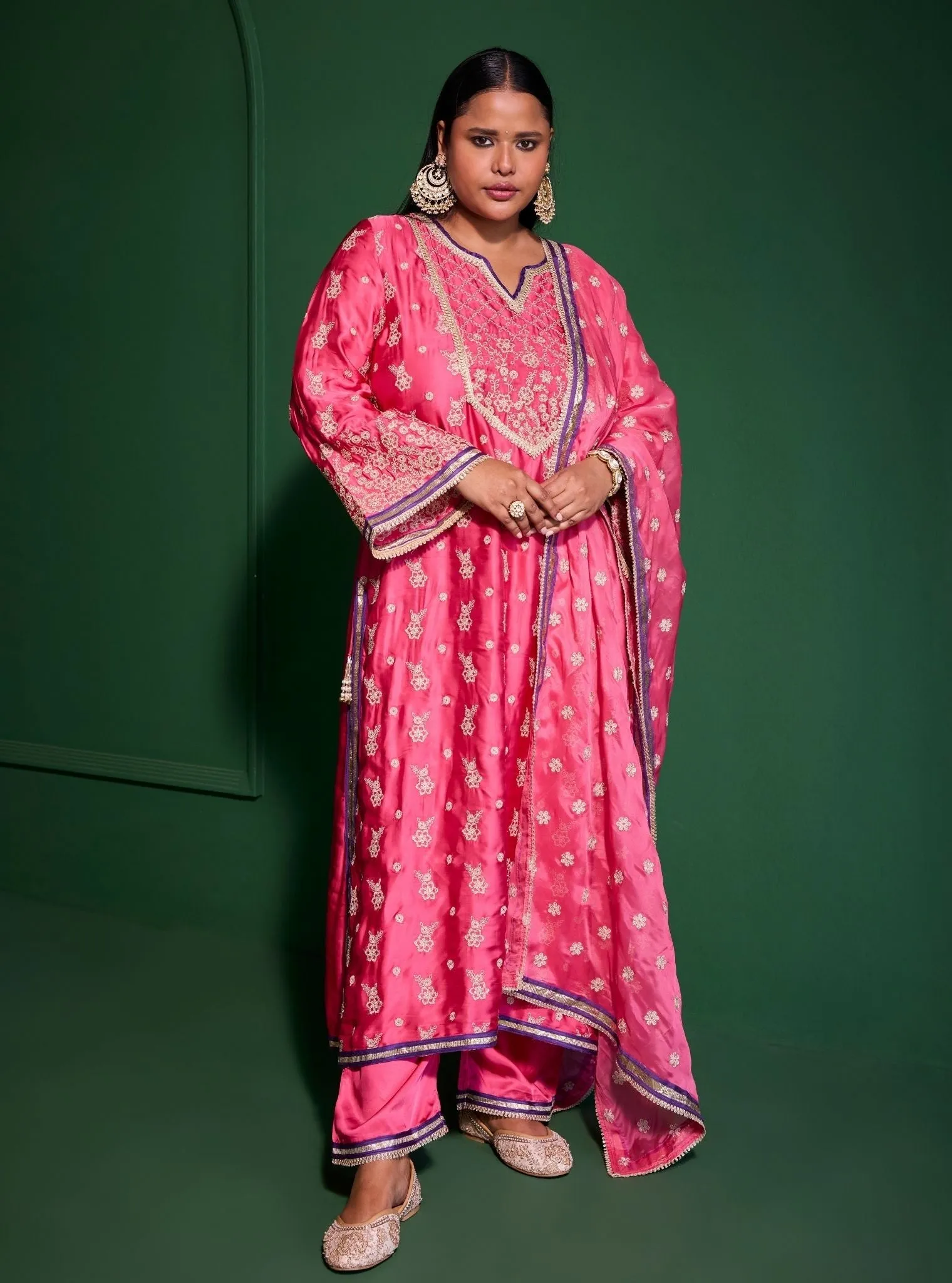Mulmul Cupro Satin Nazakat Fuschia kurta With Mulmul Cupro Satin Nazakat Fuschia Pant