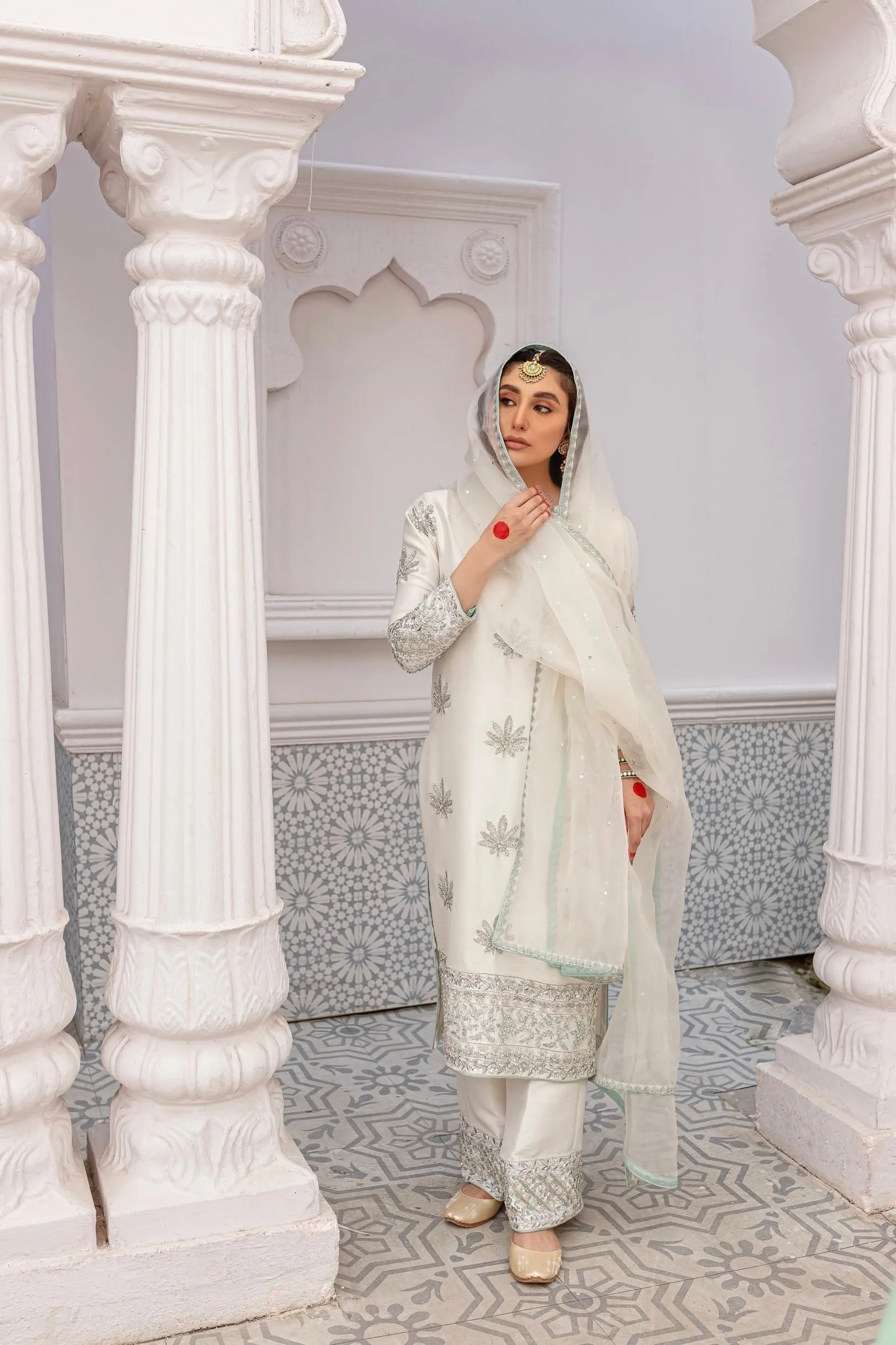 Pakistani Raw Silk White Salwar Kameez Dupatta Dress