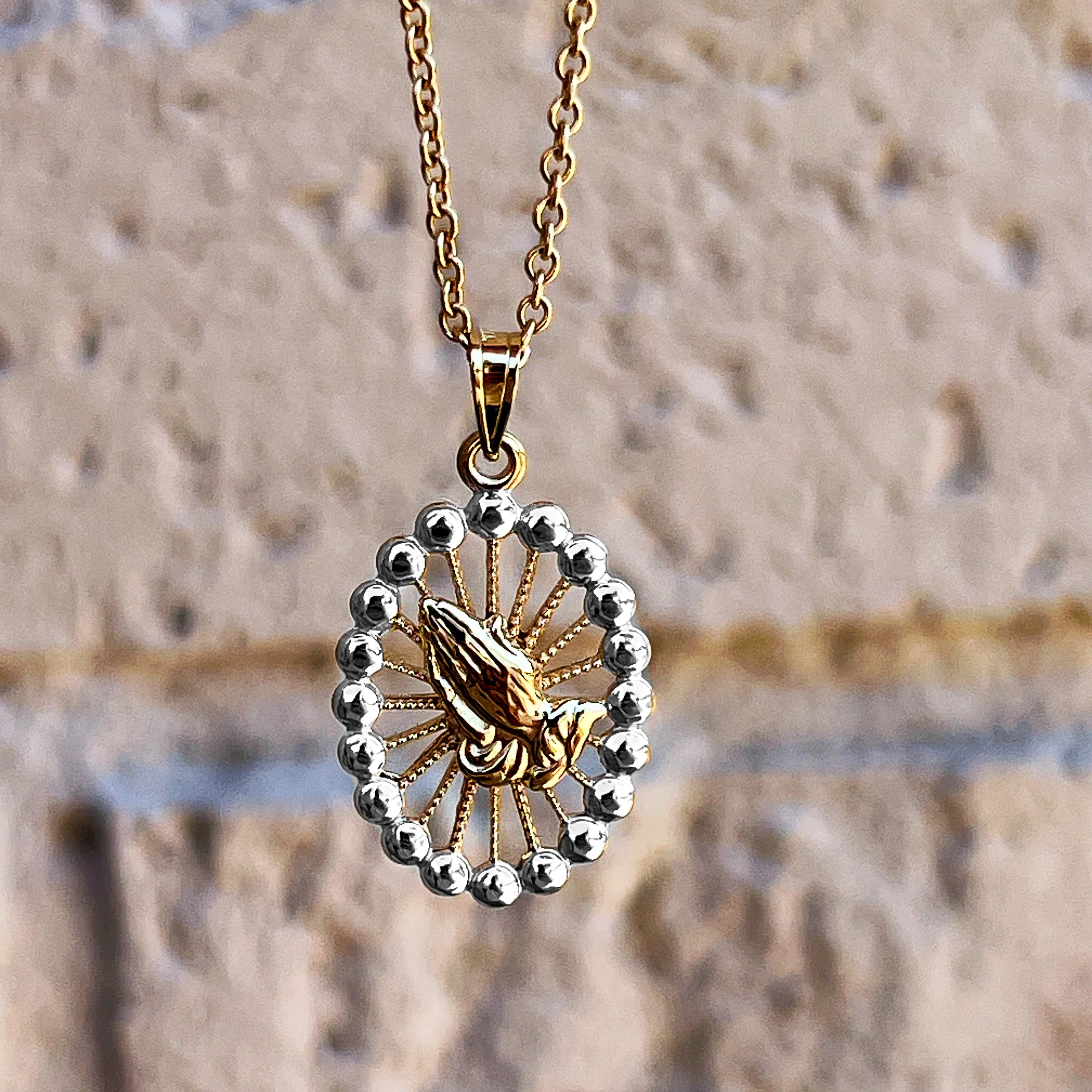 SOLID 14K GOLD PRAYING HANDS BEADED FRAME MEDAL | OVAL