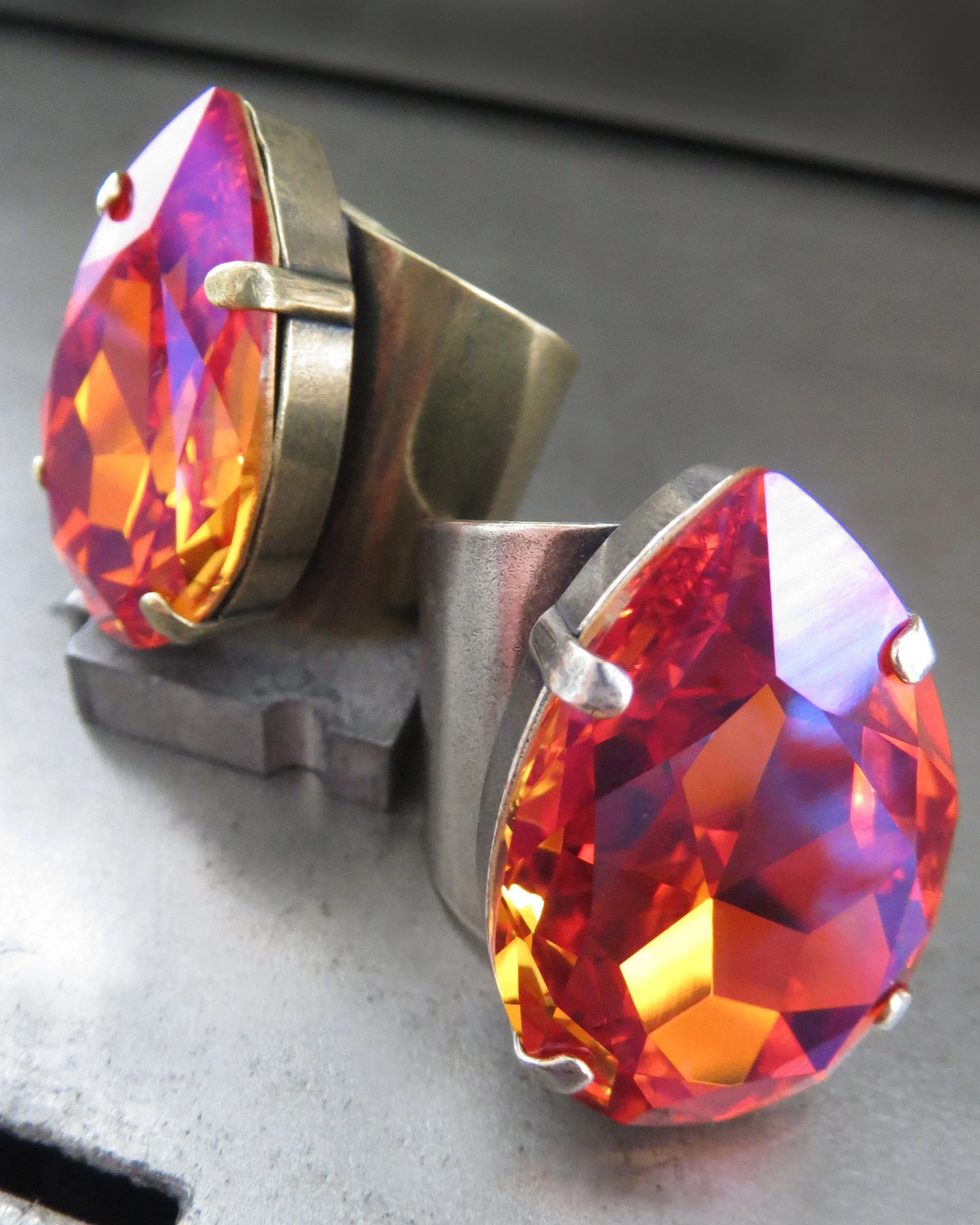 SULTRY SUNSET - Brilliant Orange & Hot Pink Crystal Ring