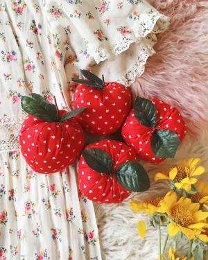 Sweet 70's Fabric Apples