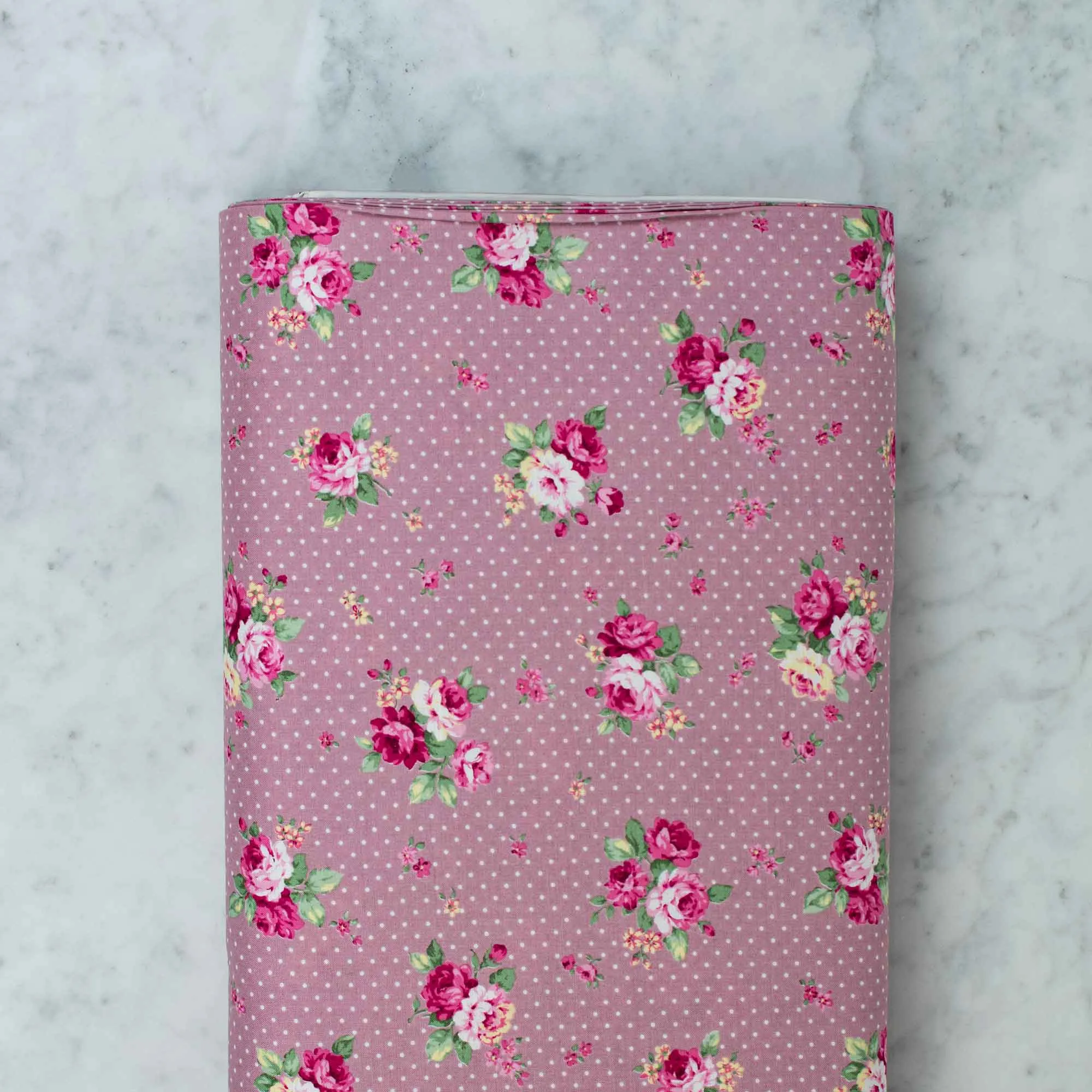 Sweet Rose Ruru Bouquet - Roses on Dotted Pink