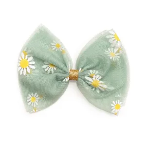 Sweet Wink Sage Daisy Bow Clip