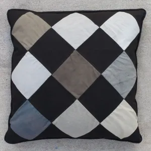 Tannin and Iron Pillow