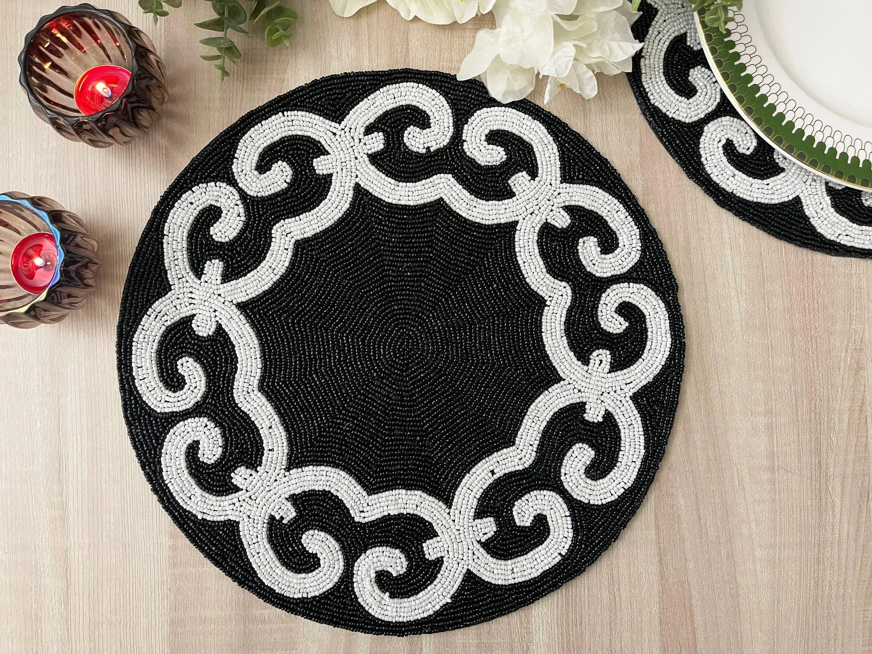 Tianna Black and White Beaded Round Placemat